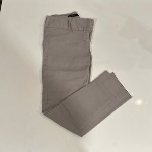 The limited ideal stretch gray skinny pants size 2
